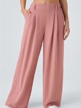 HALARA Wide-Leg Pleated Trousers in Rose